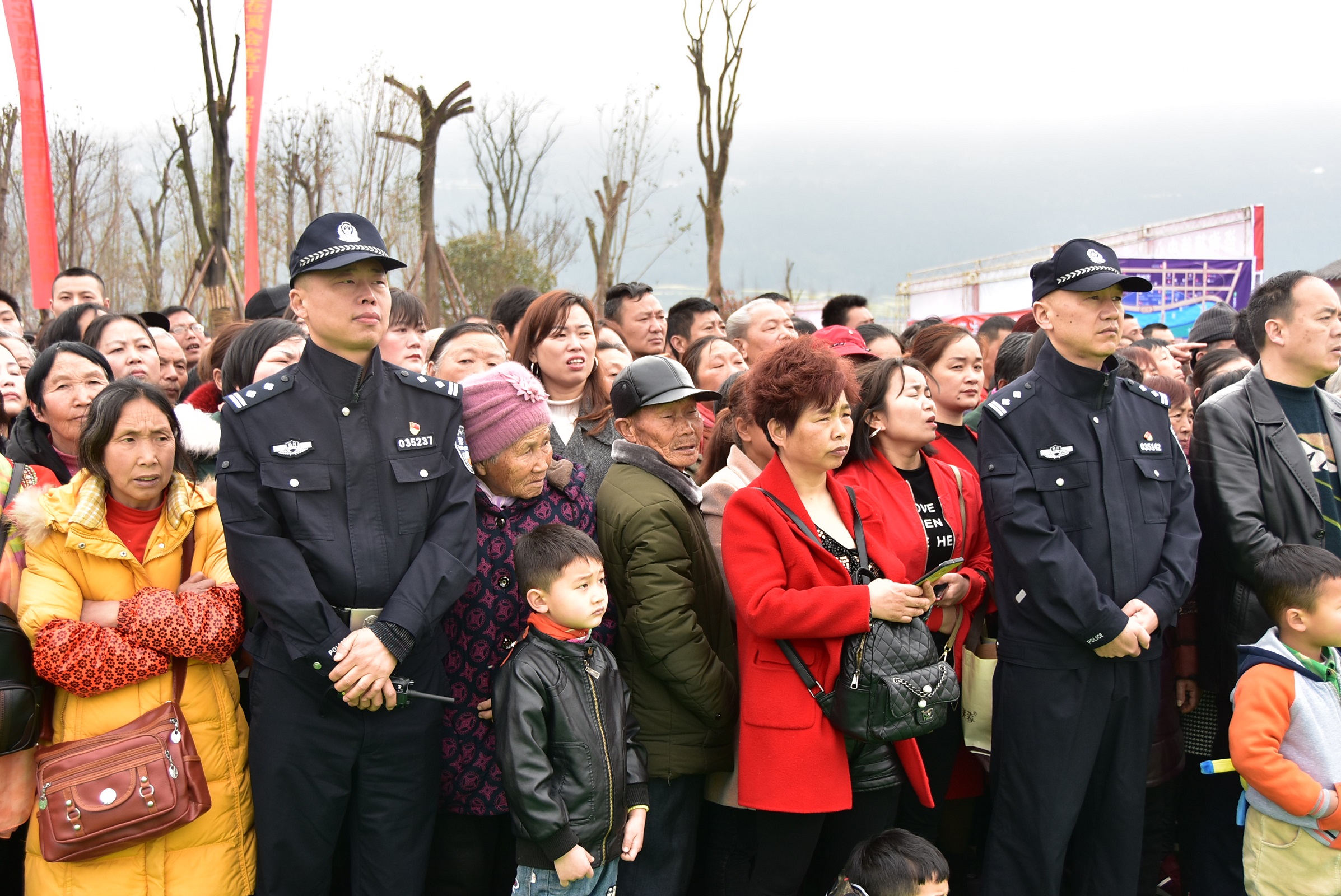 县公安局：圆满完成第15届苍溪梨花节安保任务 政府信息公开 苍溪县人民政府